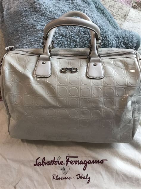 bolsa salvatore ferragamo original precio|Bolsos para mujer .